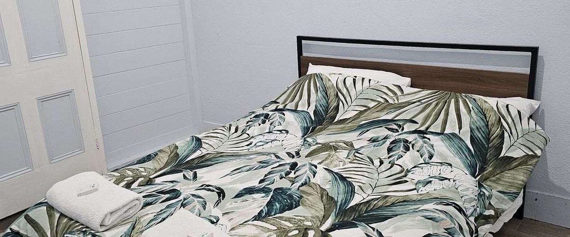 Crown Hotel - Photo 1