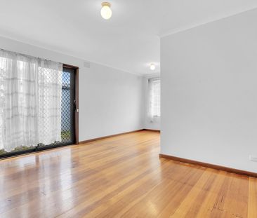 49 Freeman Crescent, Mill Park VIC 3082 - Photo 4