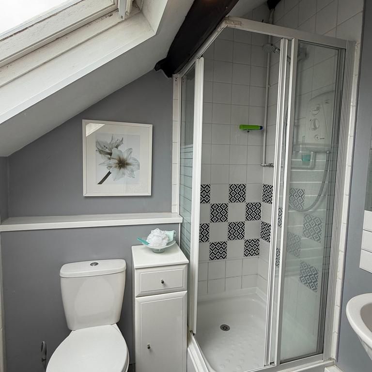 4 bedroom detached house to rent - Photo 1
