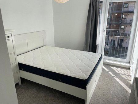 2 bedroom property to rent - Photo 4