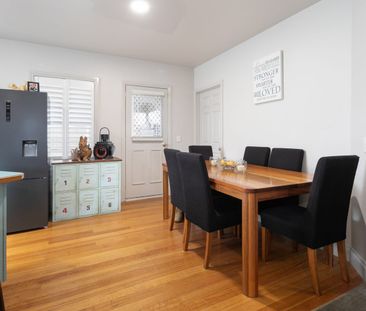 3 BEDROOM HOME WITHIN A STONES THROW TO MT PLEASANT PRIMARY SCHOOL. - Photo 5