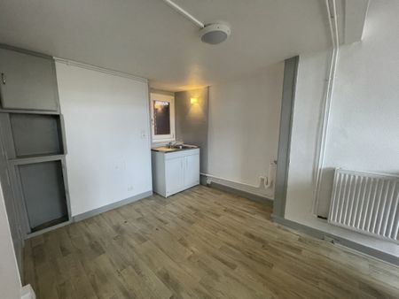 APPARTEMENT T3 A LOUER LYON 4EME ARRONDISSEMENT Mairie-Tabareau - Photo 5