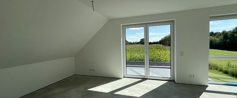 Vermietung: Erstbezug, moderne Obergeschosswohnung mit Balkon und Carport in Westoverledingen - Foto 1