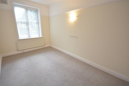 Church Close, Church Street, Epsom, Surrey, KT17 4PT - Photo 4