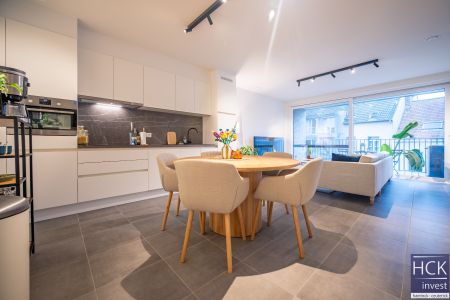 DEINZE - Prachtig nieuwbouwapp. met 2 SLPK, terras én parkeerplaats - Foto 4