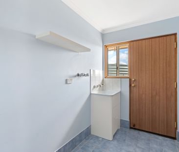 Large family home in a great location - Photo 1