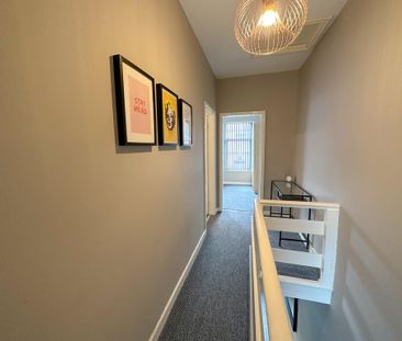 4 bedroom terraced house to rent - Photo 3