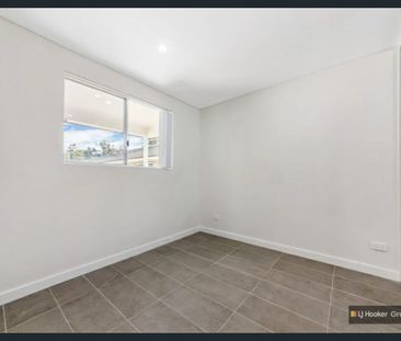 NEAT AND TIDY 2 BEDROOM GRANNY FLAT - Photo 4