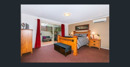 Family-Friendly Home with Spacious Living !!! - Photo 5