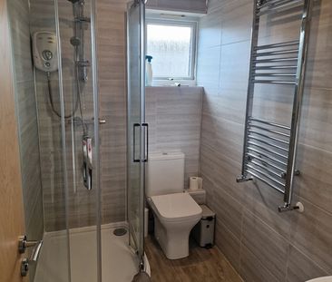 5 Bed Terraced House, Leeson Walk, B17 - Photo 2