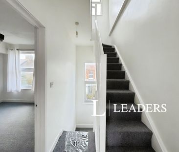 4 bedroom mid-terrace to rent Rugby Place, Brighton - Photo 3