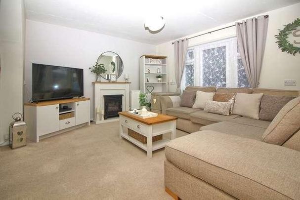 Oldbrook - A Beautifully Presented Bed Ground Floor Maisonette, MK6 - Photo 1