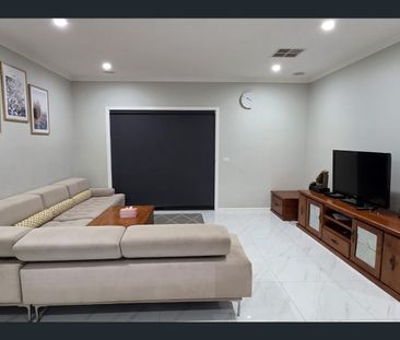 Spacious 4-Bedroom Home in Beautiful St Leonards – Close to Beach &... - Photo 2