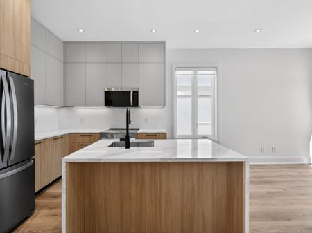 For Lease - 28 Norcross Road Unit# Unit 3, Toronto, Ontario - Photo 2