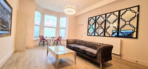 2 bedroom flat to rent - Photo 1