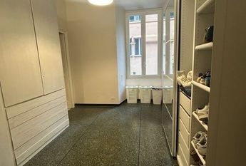 Corso Andrea podestà, Genova, Liguria 16128