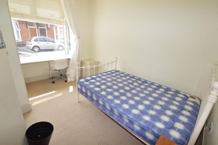 5 bedroom house to rent - Photo 2