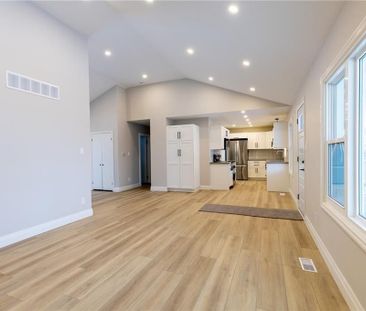 For Lease - 34 Close Avenue, Cambridge, Ontario - Photo 3