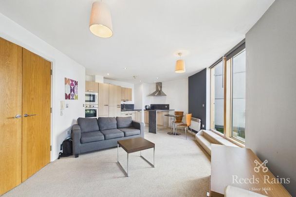 1 bedroom apartment to rent - Photo 1