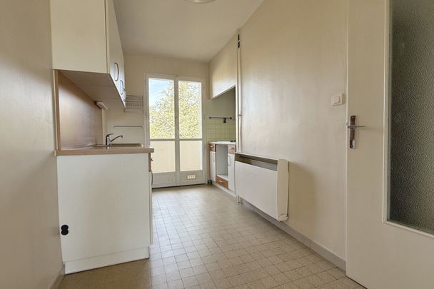 A 15 min à pied du centre-ville, appartement 91m² dernier étage - Photo 1