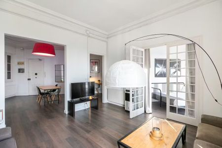 Carrer de la Reina Cristina, Barcelona, Catalonia 08003 - Photo 3