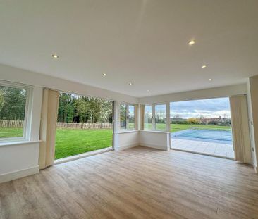 5 bedroom detached house to rent - Photo 1