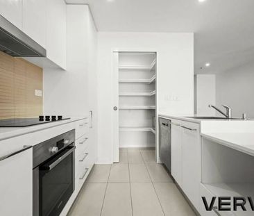 CONTEMPORARY TWO-BEDROOM APARTMENT IN PRIME BELCONNEN LOCATION - Photo 1