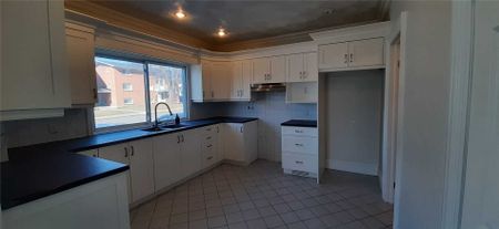 For Lease - 85 Prospect Street Unit# 2, Newmarket, Ontario - Photo 5