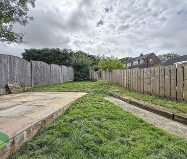 4 bedroom semi-detached bungalow to rent - Photo 4