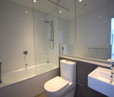 Very nice Two Bedroom Apartment + Study on level 14 - Photo 4