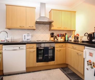 3 bedroom maisonette to rent - Photo 1