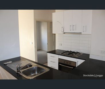 4/2-6 Kelly Street, Werribee, Vic 3030 - Photo 6