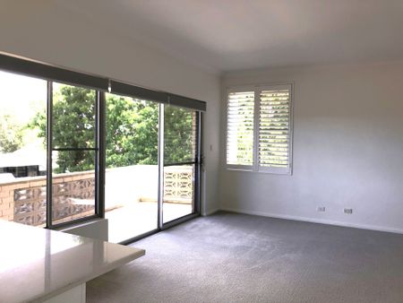 Modern convenient apartment - 7 month lease only - Photo 3