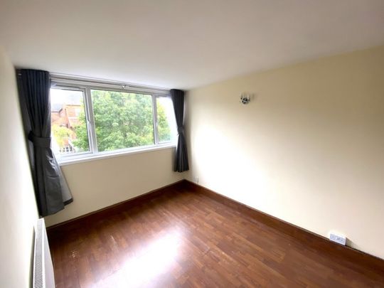 Mountbatten Square, Windsor, Berkshire,SL4 - Photo 1