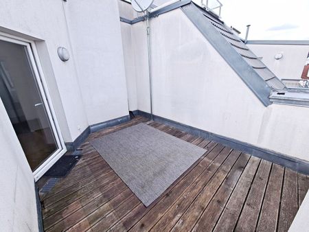 FERNBLICK, DACHGESCHOSS, 59 m2 Maisonette mit 13 m2 Terrasse, 2 Zimmer, Komplettküche, Duschbad, Parketten, Speckbachergasse - Photo 5