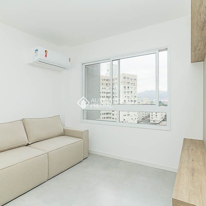 Apartamento com 1 quarto e 40m² para alugar em Partenon, Porto Alegre. - Photo 1