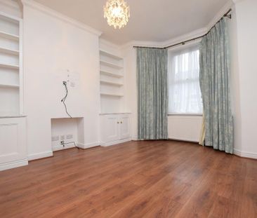 3 bedroom end of terrace house to rent - Photo 1