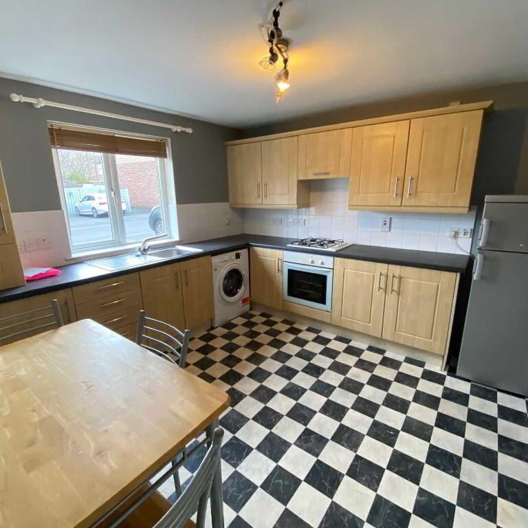 55 Willowfield Street, Belfast, BT6 9AW - Photo 1