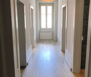 Bel appartement avec cachet – place de parc disponible si besoin - Photo 5