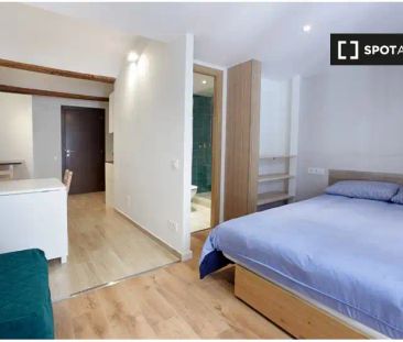 Piso de alquiler en El Raval - Foto 6