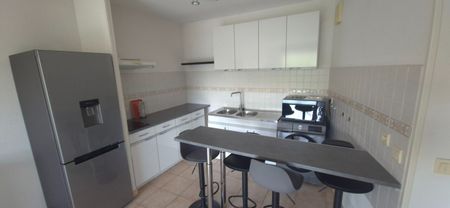 Location Appartement 2 pièces 43m² ISTRES 13800 - Photo 4