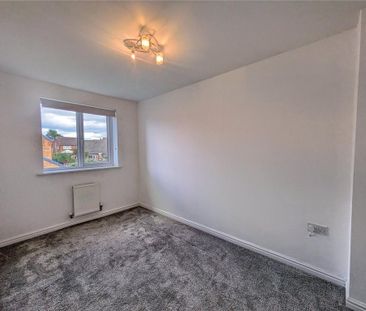 3 bedroom semi-detached house to rent - Photo 4