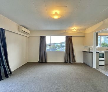 2 Bedroom Unit in Wainuiomata - Photo 3