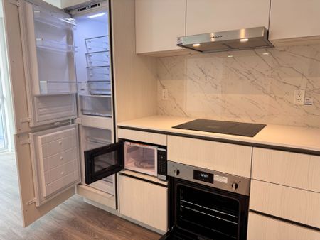 For Lease - 8 Interchange Way Unit# 2215, Vaughan, Ontario - Photo 4