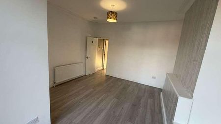 Methley Place, Leeds, LS7 - Photo 4