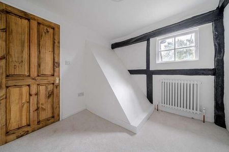 Ockford Road, Godalming, Surrey, GU7 - Photo 3