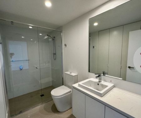 Varsity Lakes - Photo 2