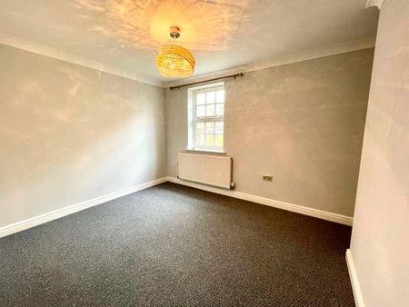 Bishopfields Drive, YO26 - Photo 3