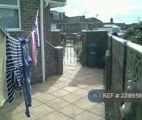 3 bedroom detached house to rent - Photo 5
