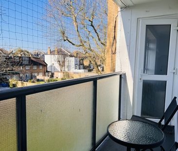 Room in a Shared Flat, Streatham Hill, SW2 - Photo 2